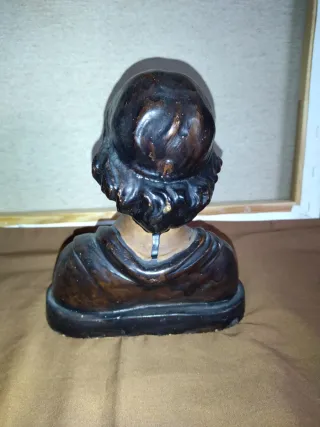 Busto de barro figura infantil