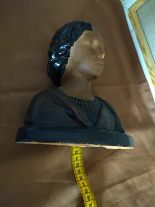 Busto de barro figura infantil