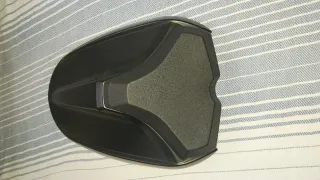 Colín Suzuki GSX-S750 Negro