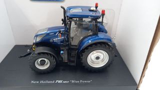 UNH6362 Universal Hobbies New Holland T6.180 1/32