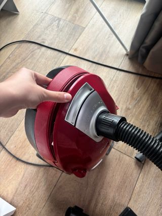 Aspiradora Rowenta 2000W + bolsas