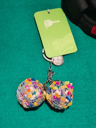 Gorra Perú y Llavero Artesanal Lana