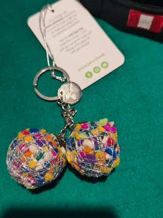 Gorra Perú y Llavero Artesanal Lana