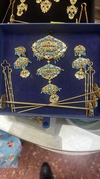 Aderezo de fallera oro y turquesa