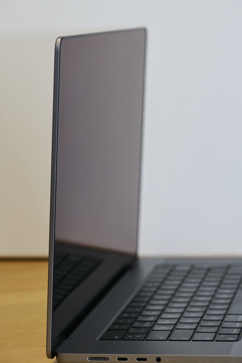 MacBook Pro 16 M1 Max 64GB 2TB 32GPU (2021) afbeelding 5