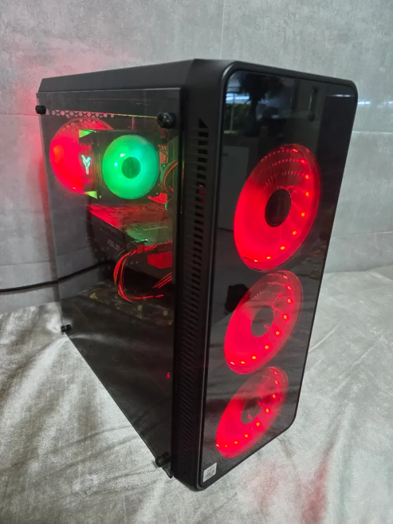 PC Gaming i5 10400 RX 580 16GB RAM SSD 500GB