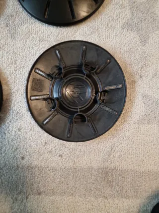 Tapacubos VW Crafter / Transporter (4 uds)