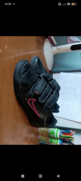 Zapatillas Nike Negro y Rosa Velcro