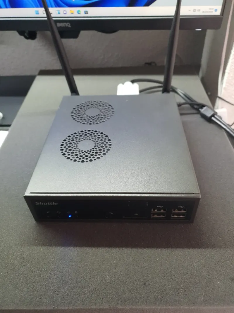 Mini PC Shuttle i7 12GB RAM SSD 128GB