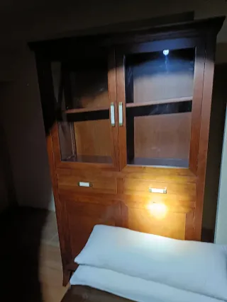 2 Sillones de tela y madera