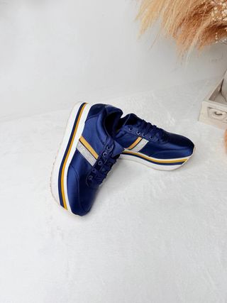 Zapatillas Plataforma Azul Stradivarius T-39 / Str