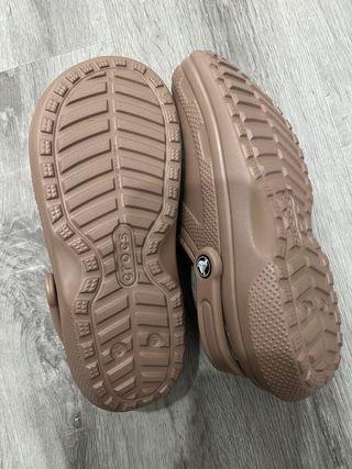 Crocs Classic Lined Clog Beige Talla 38-39