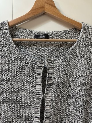 Cardigan nero e bianco