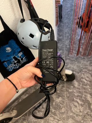 Patinete Xiaomi + casco + candado + extras (30km)