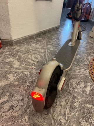 Patinete Xiaomi + casco + candado + extras (30km)