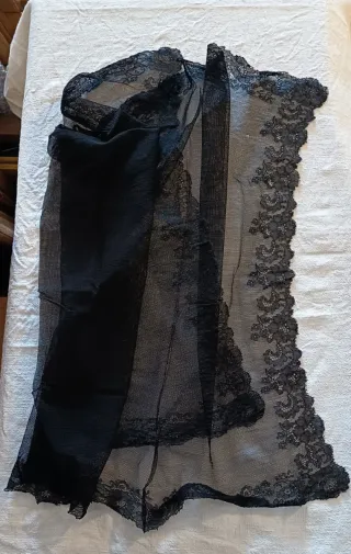 Mantillas de encaje negro