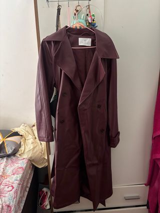 Gabardina rojo vino Cuero Sintético