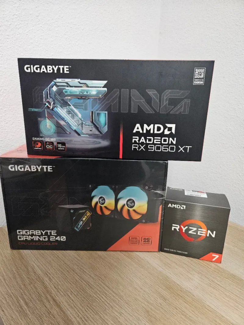 Combo AMD Ryzen 7 + Gigabyte RX9060XT + RL 240mm