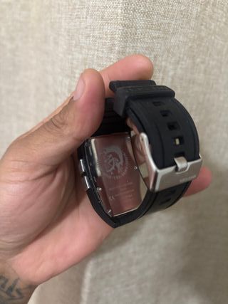 Reloj Diesel LED Negro y Rojo