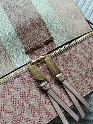 Mochila Michael Kors Rosa y Dorada