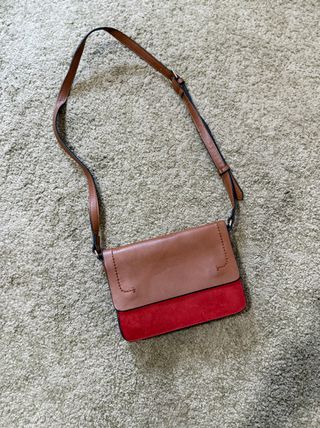 Bolso bandolera bicolor ajustable