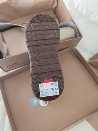 Botas de agua ergonómicas beige y marrón