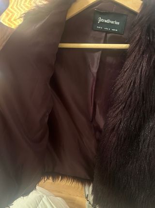 Abrigo pelo Stradivarius Talla S
