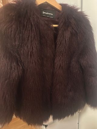 Abrigo pelo Stradivarius Talla S