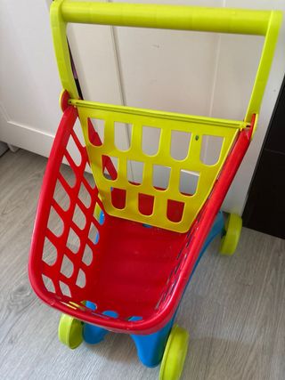 Correpasillos infantil  y cesta compra