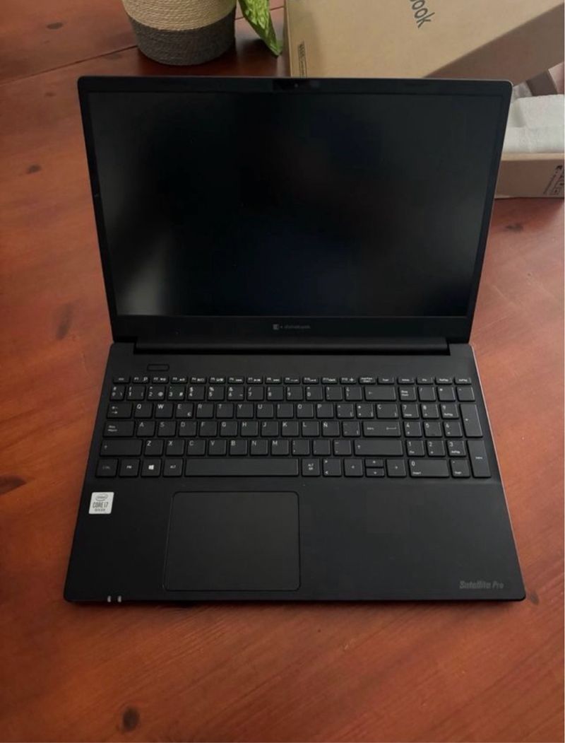Dynabook Satellite Pro L50-G-144 Negro