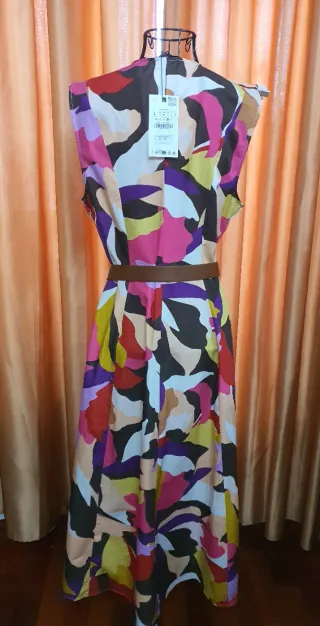 Vestido Zara MIDI volantes estampado