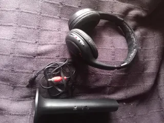 Auriculares Inalámbricos/Cable con Radio