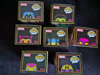 Pack Funko Marvel Blacklight