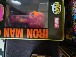 Pack Funko Marvel Blacklight