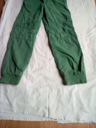 Pantalones verdes niño