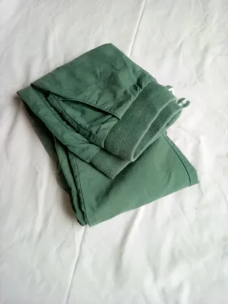 Pantalones verdes niño