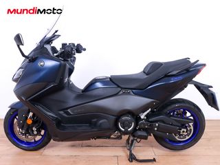 YAMAHA T-MAX 560