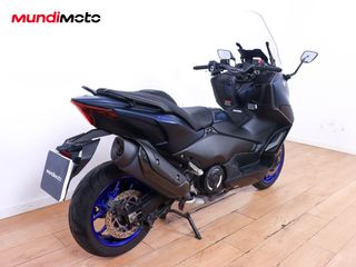 YAMAHA T-MAX 560