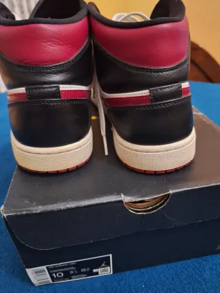Nike Air Jordan 1 Mid Bred Toe Original
