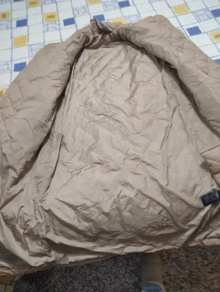 Abrigo acolchado mujer beige