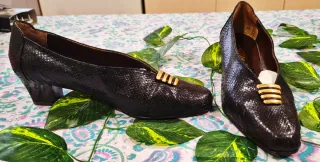 Zapatos Manolo Blahnik Piel Mujer Negros
