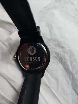 Reloj Versus Negro y Dorado Unisex