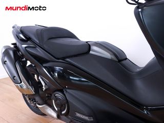 YAMAHA T-MAX 560 TECH MAX