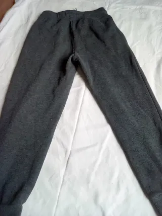 Pantalones grises niño