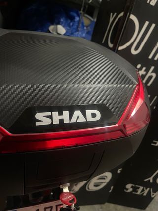 Baúl SHAD SH47 (47L) + Respaldo + Soporte