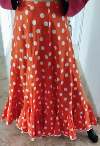 Falda flamenca naranja lunares blancos