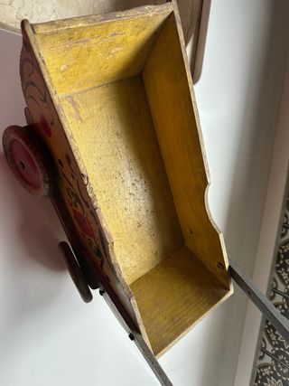 Cochecito de madera antiguo para juguete