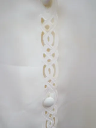 ZNE XU BLUSA BEIGE CLARO CON BORDADOS TXXL