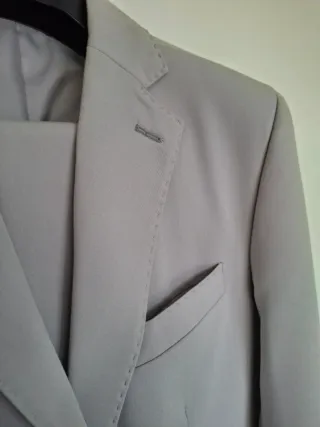 Completo uomo grigio