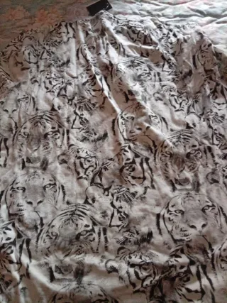 Camiseta Pull&Bear Felino Estampado